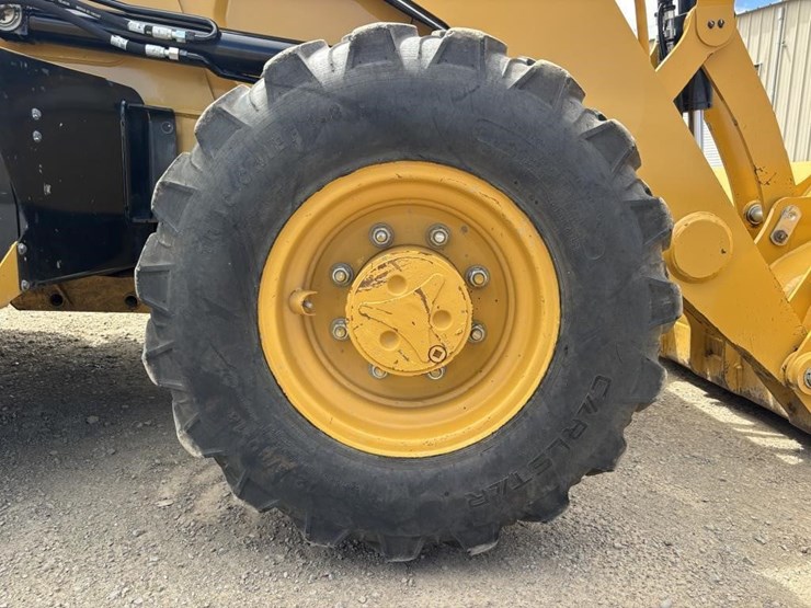 2022-caterpillar-430-image-29
