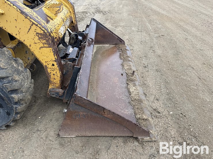 2012-caterpillar-262c-image-13