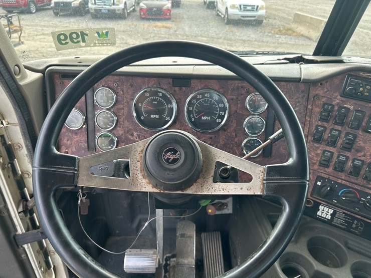 2002-international-9200i-image-26
