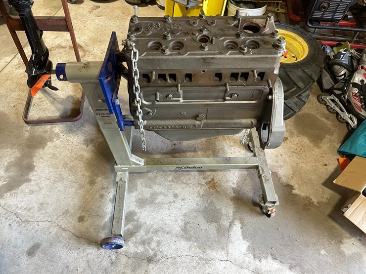 #6178-•-swinger-4-cycle-engine-and-stand-image-1