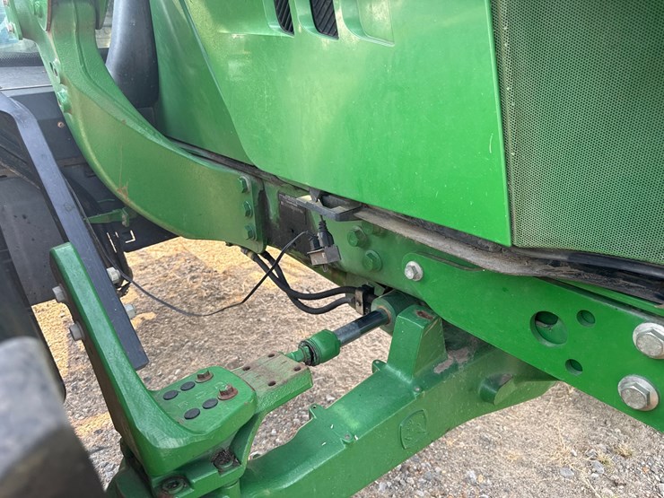 john-deere-6125m-image-37