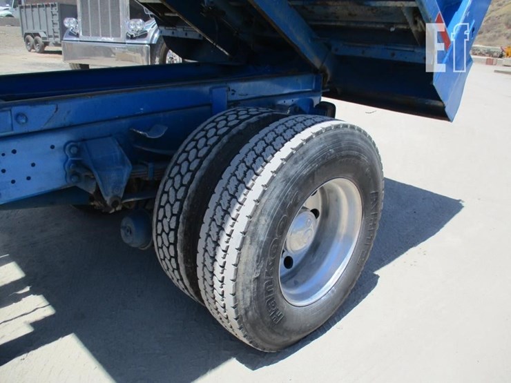 1995-ford-ln8000-image-21