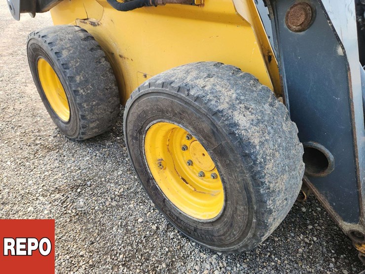 deere-326d-image-34