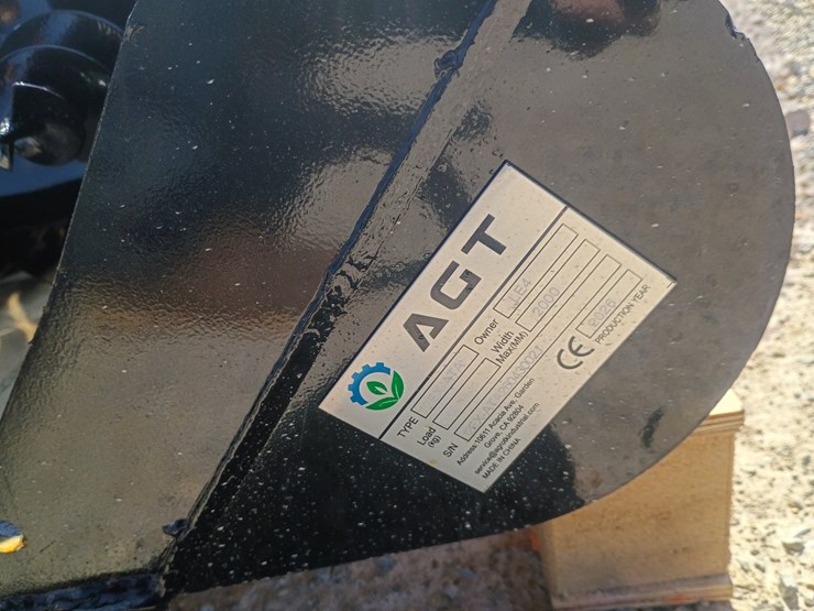 #l66-020-•-agt-mini-excavator-attachment-set-image-14