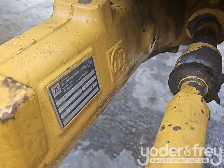 2014-deere-410k-image-19