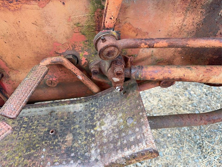 ford-8n-image-36