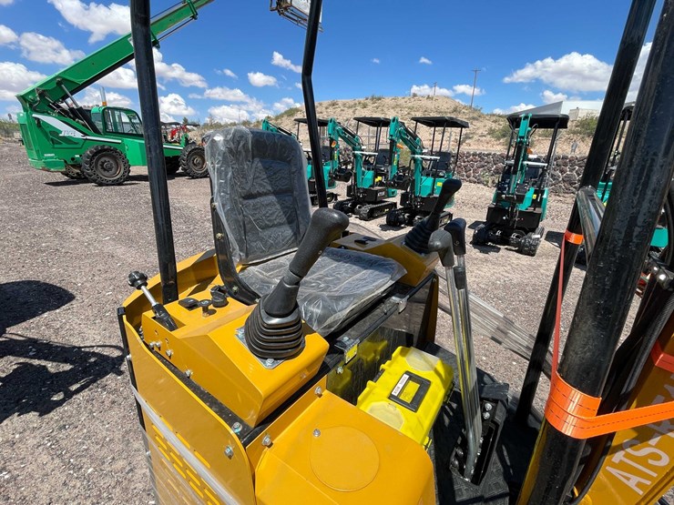 #2466-•-unused-2026-rt15r-ats-mini-excavator-image-13