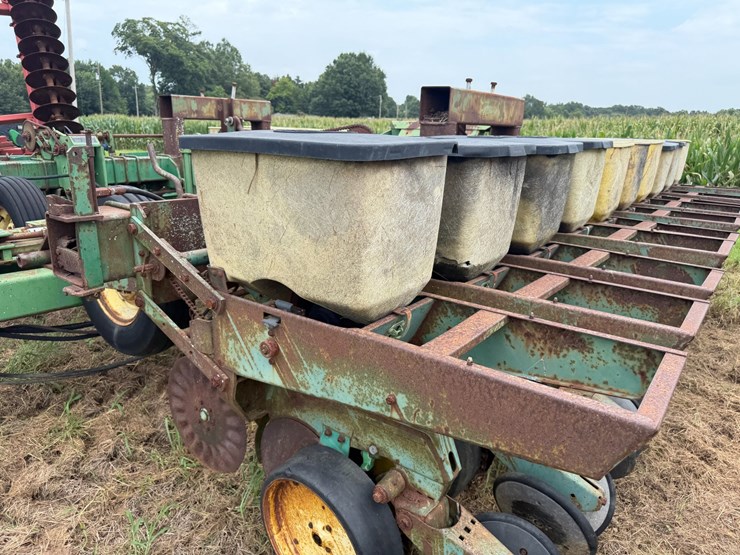 john-deere-530-image-31