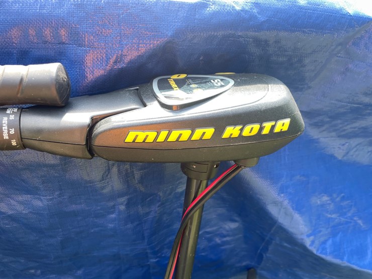 #6138-•-(2)-minn-kota-trolling-motors-image-4
