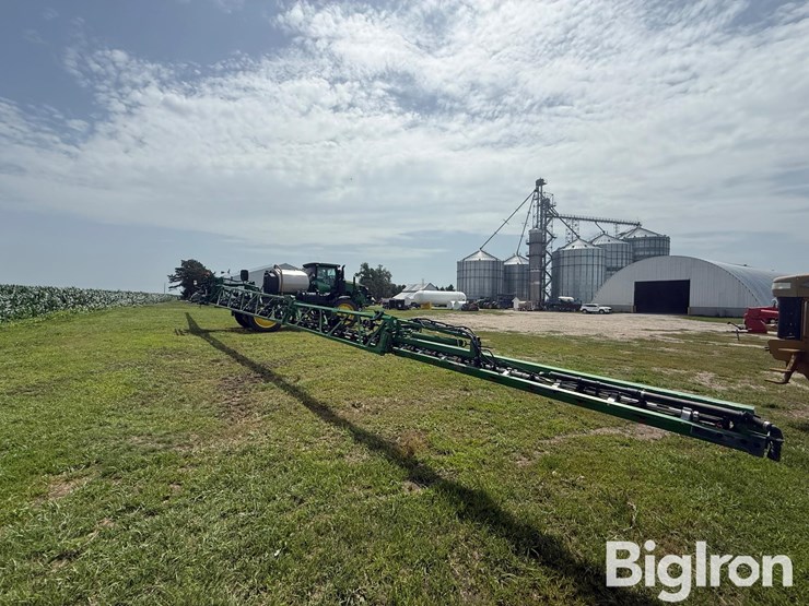 2020-john-deere-r4038-image-17