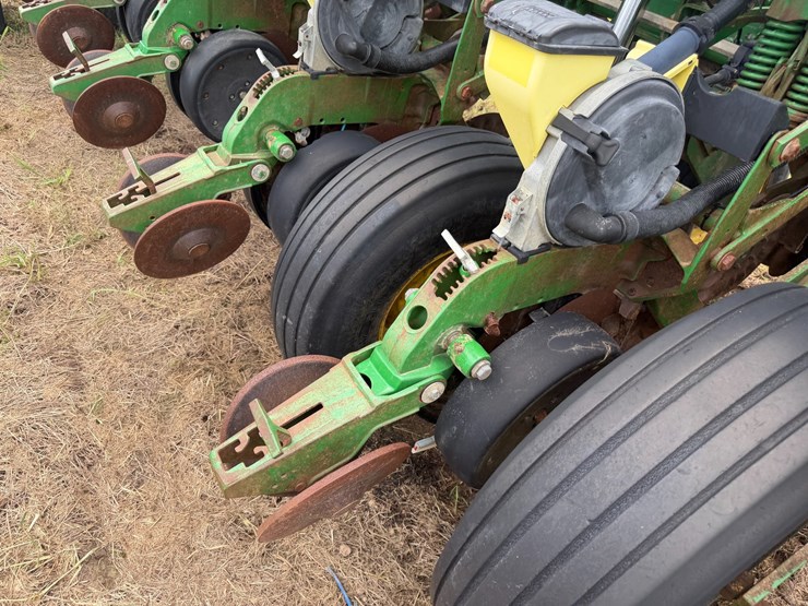 john-deere-1790-image-123
