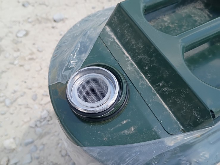 #l63-058-•-fuel-tank-image-5