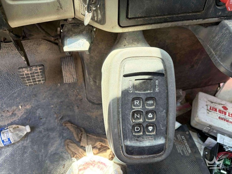 2016-international-durastar-4300-image-15