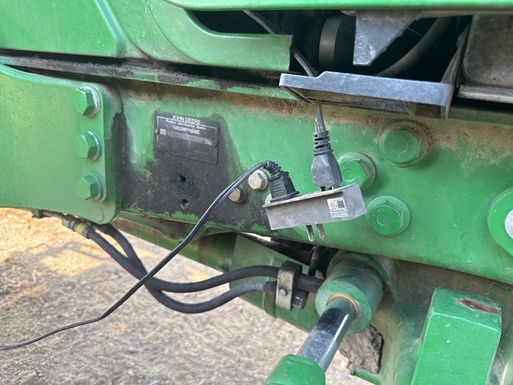 john-deere-6125m-image-39