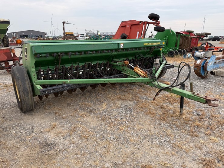 john-deere-450-image-2