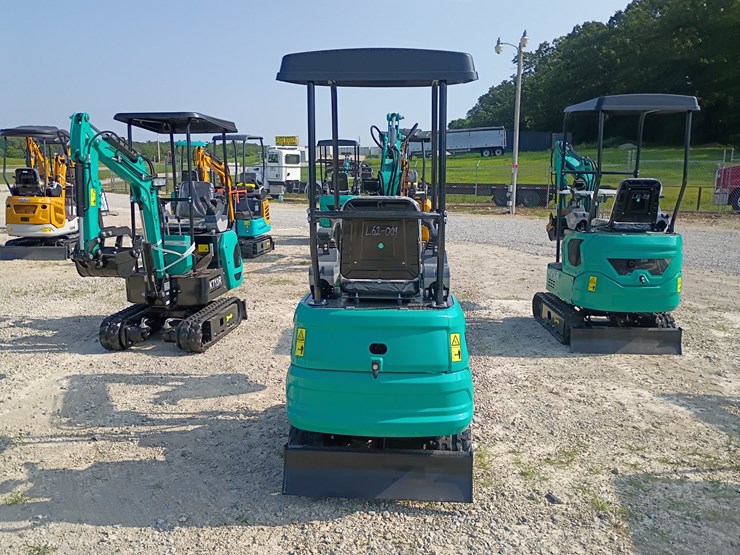 #l62-009-•-2026-cfg-kt13r-mini-excavator-image-3