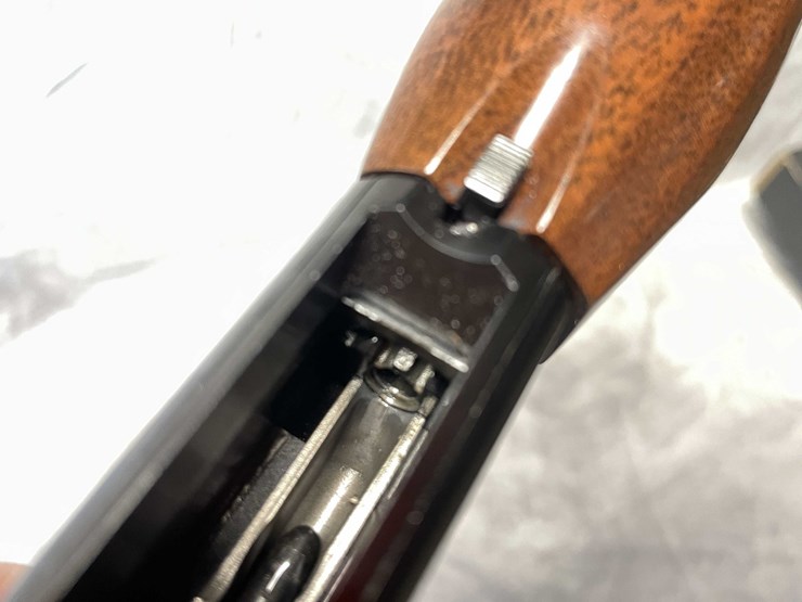 #10348-•-browning-22-lr-semi-auto-rifle,-sn:-01480yt212-image-14