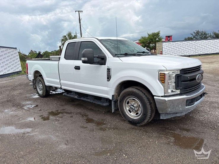 2018-ford-f250-image-2