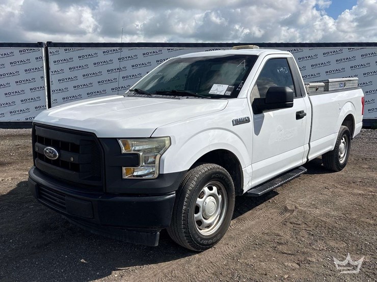 2017-ford-f150-image-1