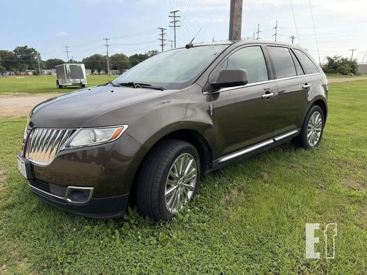 2011-lincoln-mkx-image-1
