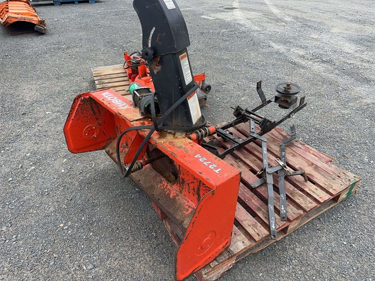 kubota-t2380-image-19