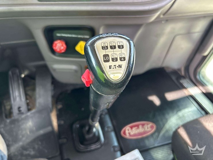 2020-peterbilt-389-image-20