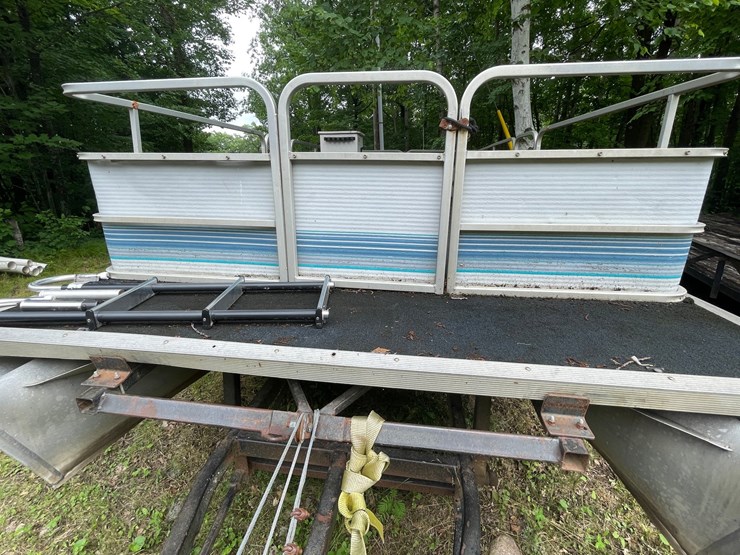 #6100-•-northwoods-pontoon-with-north-country-pontoon-scissor-trailer-(sells-bill-of-sale)-image-19