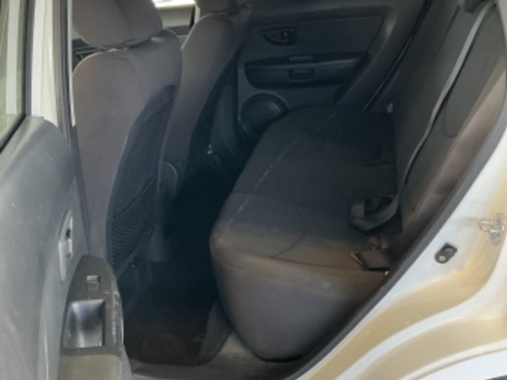 2013-kia-soul-crossover-image-25