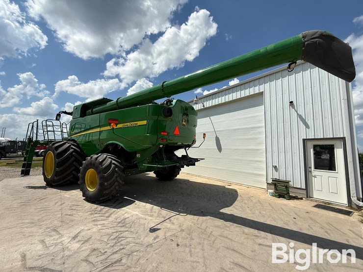 2022-john-deere-s780-image-7