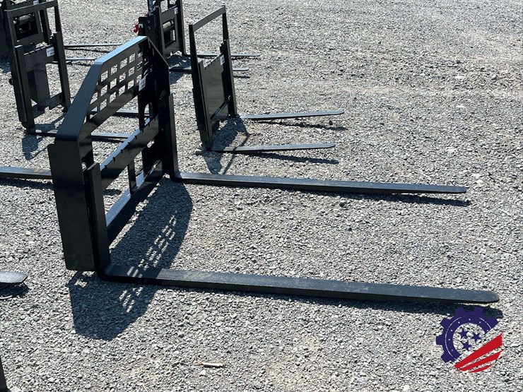 unused-2026-future-ft-dhc-skid-steer-forks---[skid-steer-attachments]-attachment-image-6