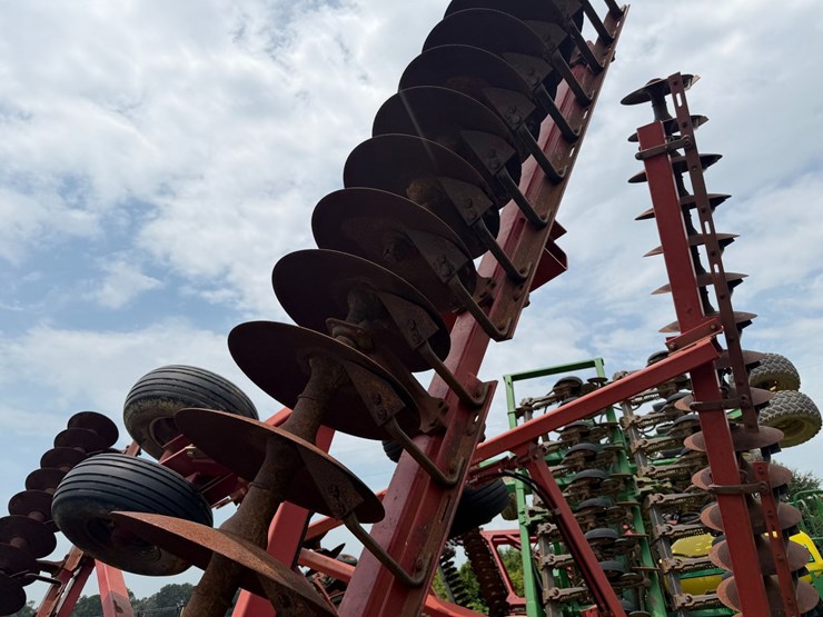 case-ih-3950-image-22