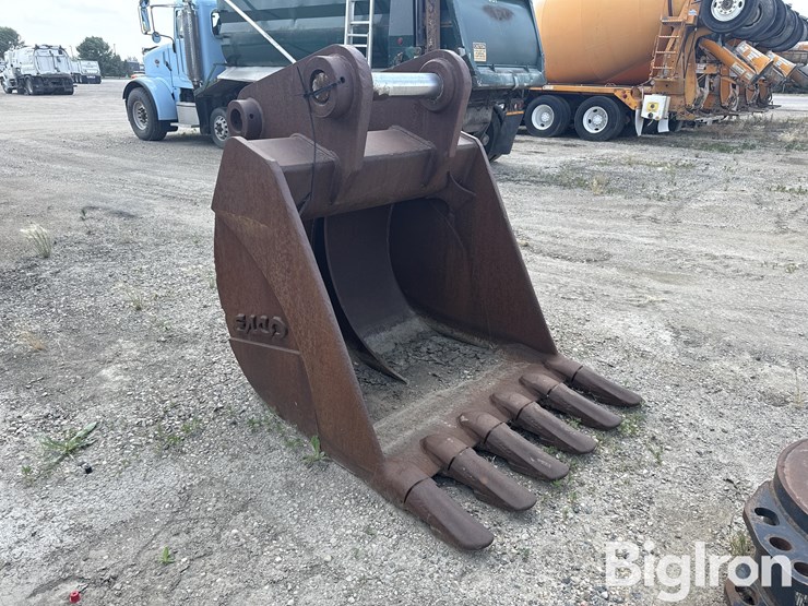 esco-excavator-bucket-image-3