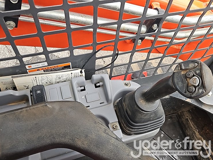 2024-kubota-svl65-2-image-33