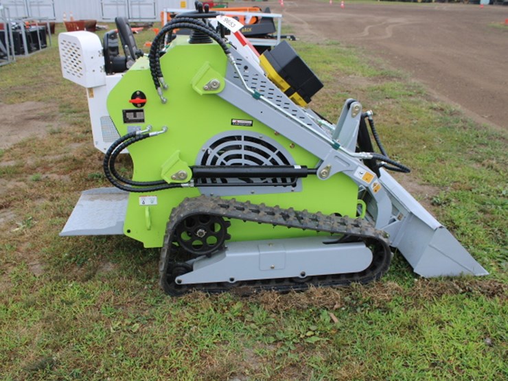 #9653-•-mini-skid-steer-loader-image-1