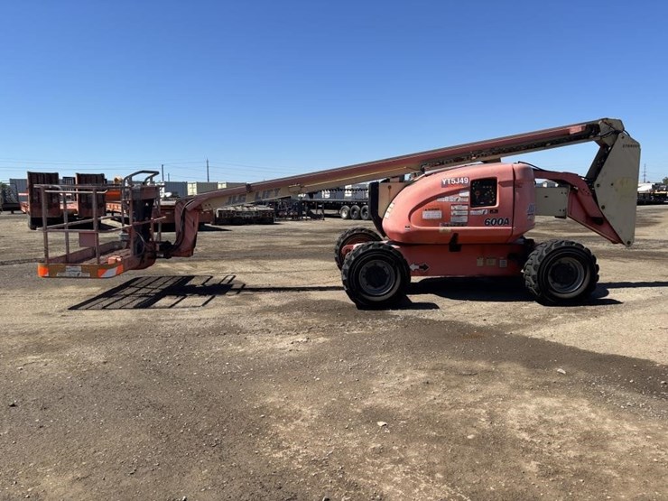 2003-jlg-600a-image-5