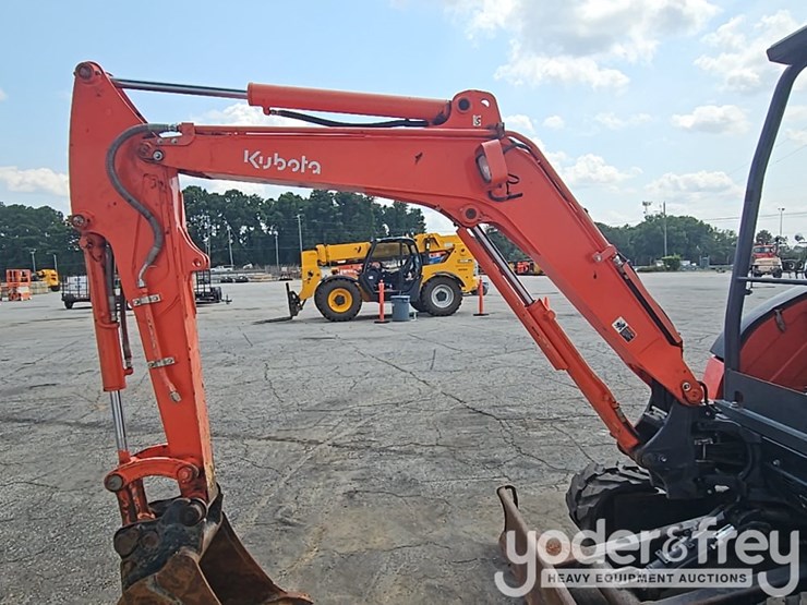 2020-kubota-kx71-3s-image-25
