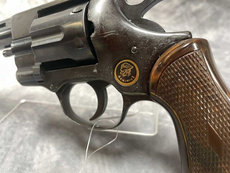 #10833-•-fie-titan-tiger,-38-spl-revolver,-sn:-814007-image-13