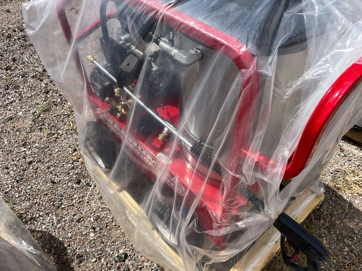 #2203-•-magnum-4000-gold-power-washer-image-3