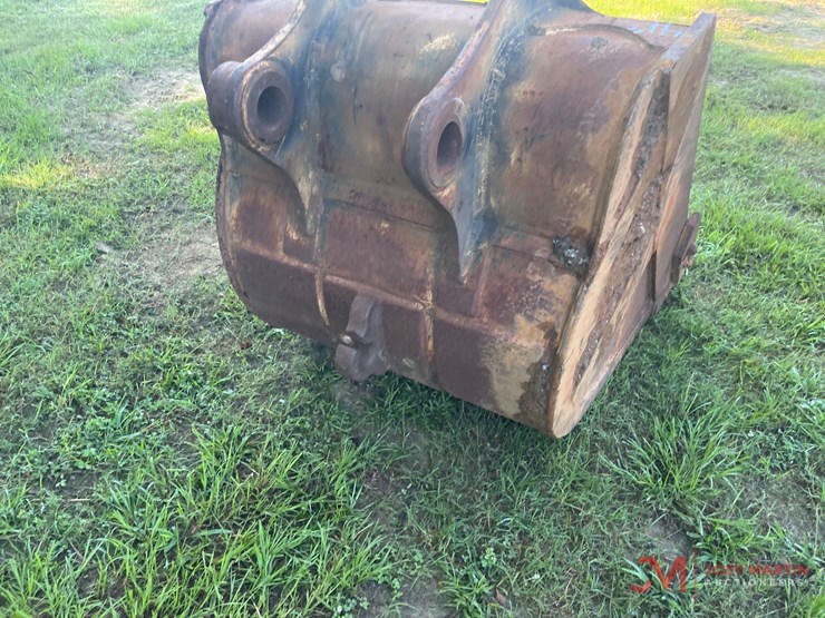 41"-tooth-excavator-bucket-image-3
