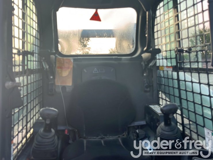 2020-bobcat-t870-image-34