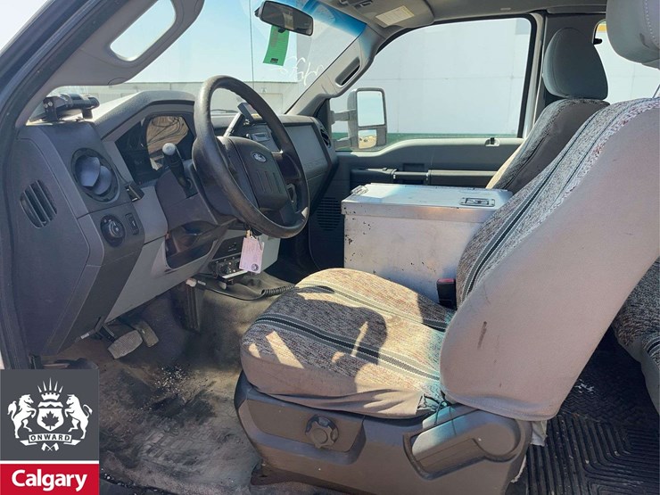2015-ford-f550-image-14