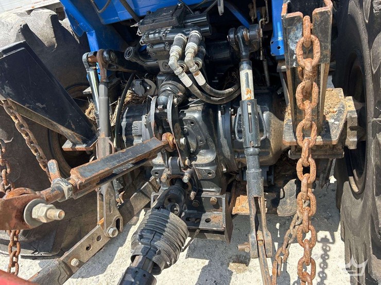 2018-new-holland-4wd-agricultural-tractor-w/-brush-cutter-image-15