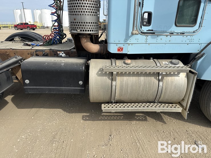 2008-kenworth-t800-image-15