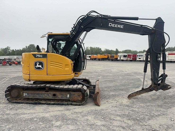 2021-deere-75g-image-4