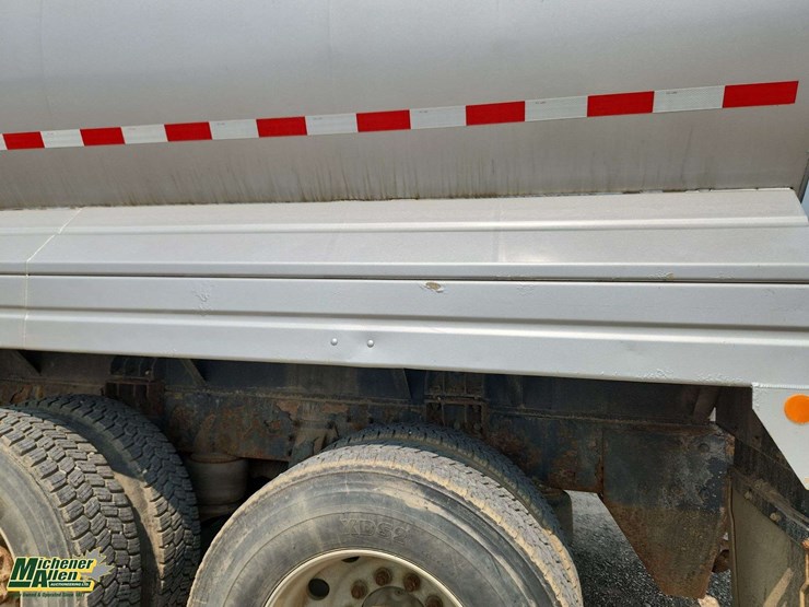 2006-peterbilt-378-image-44