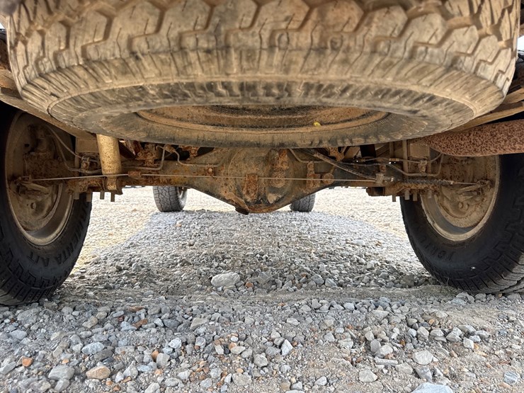2003-toyota-tacoma-image-9
