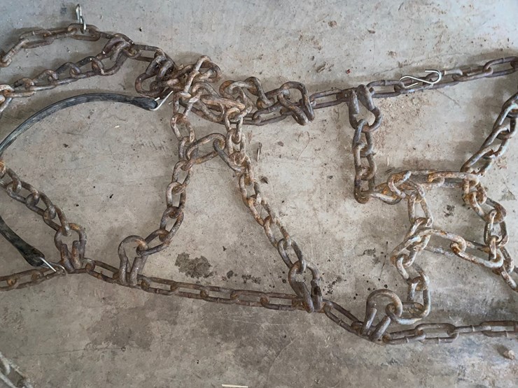 #1241-•-(2)-sets-of-tire-chains-image-9