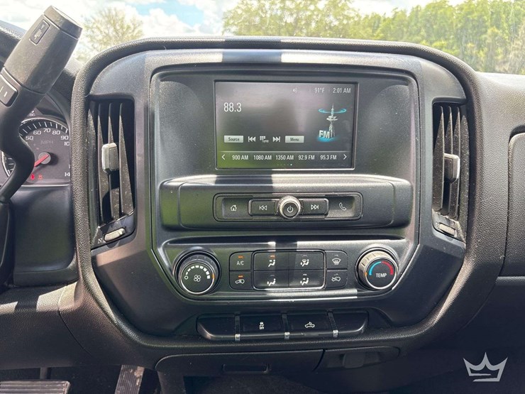 2019-chevrolet-silverado-1500-image-16