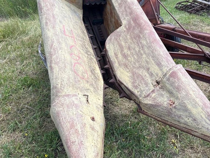 #420-•-mccormick-corn-picker-image-2