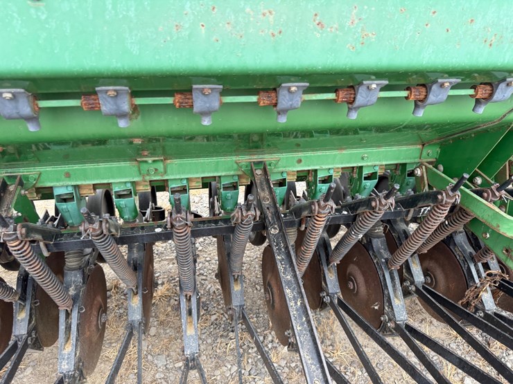 john-deere-450-image-18
